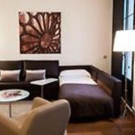 Izaka Apartments D377 Barcelona Ngoại thất bức ảnh